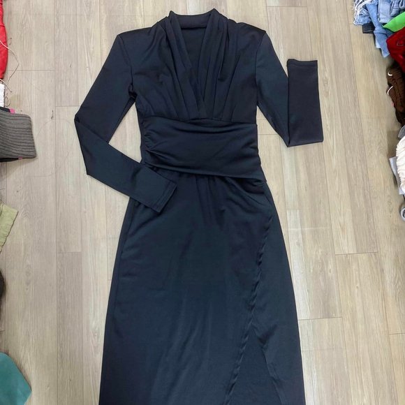 vintage Dresses & Skirts - Black Midi Dress Jersey Knit Rounded Hem Long Sleeves Soft Large
